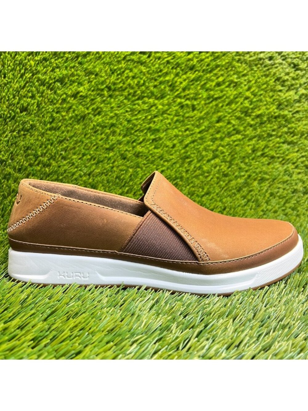 Kuru Roam Atla Womens Size 6.5 Brown White Casual Walking Leather Slip-On Shoes